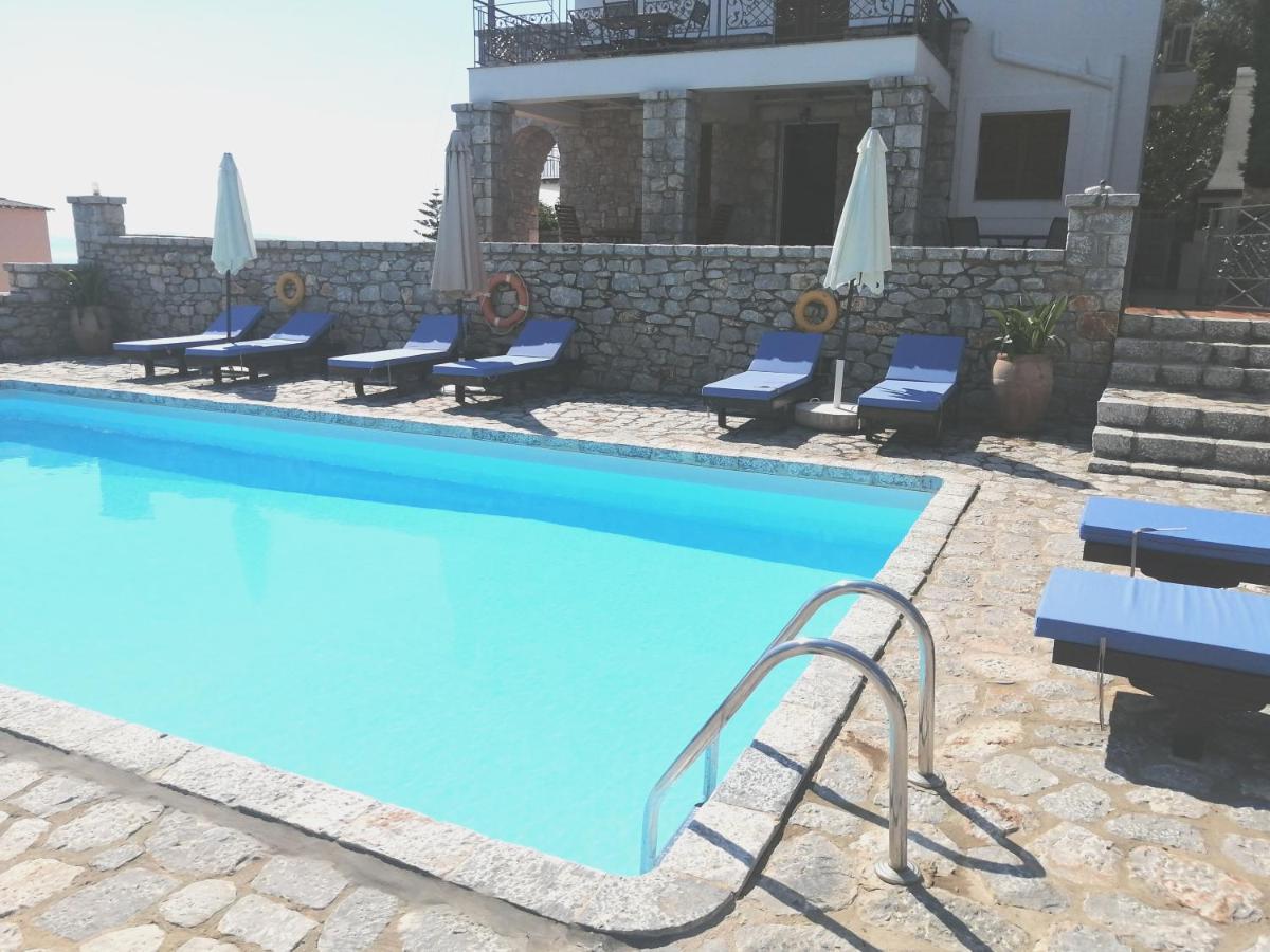 Malvazios Villas #4 Gythio Exterior photo